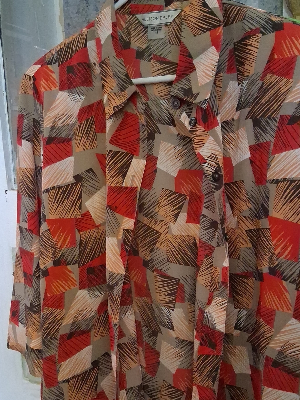 Allison Daley Red, Tan & Cream Geometric Button-Down Shirt
